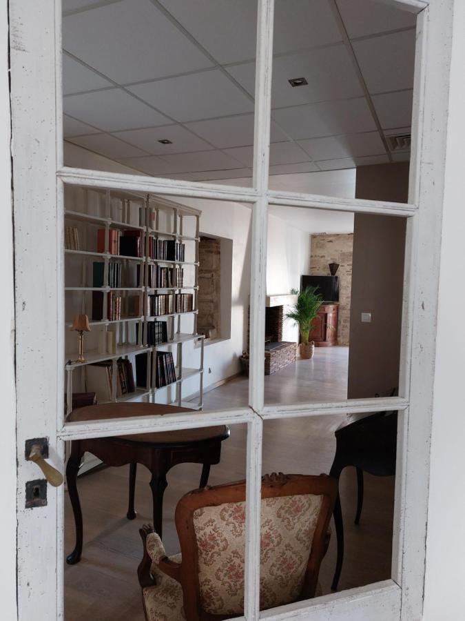 L'Appartement De La Maison Bleue 维勒雷阿勒 外观 照片