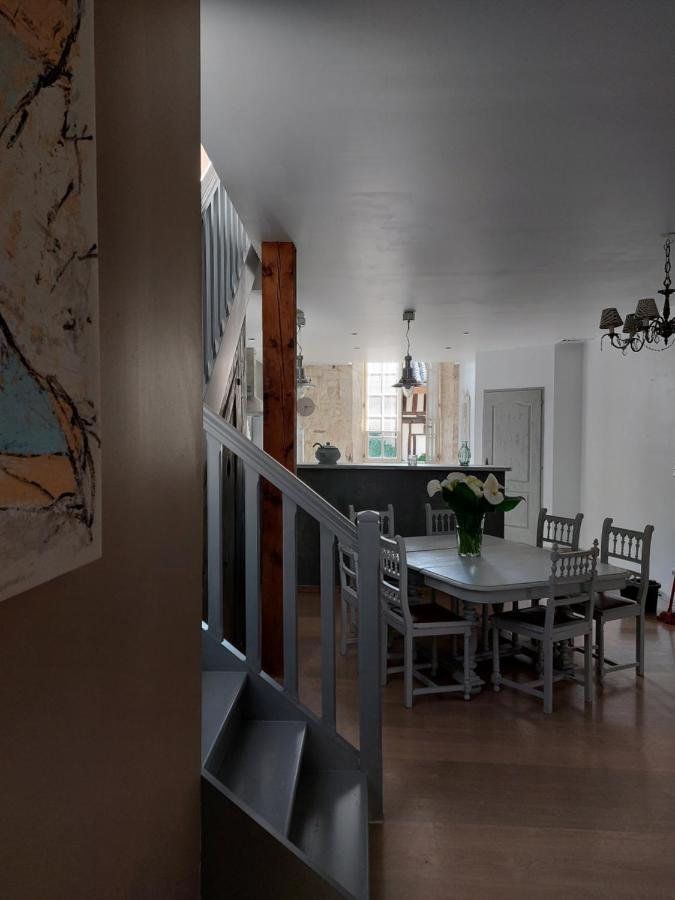L'Appartement De La Maison Bleue 维勒雷阿勒 外观 照片